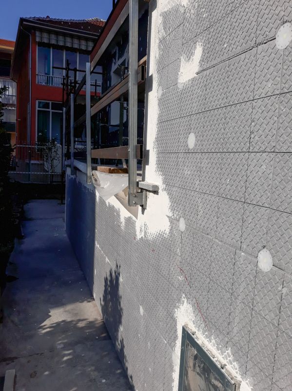 Products For Eifs Siding Repairs in use